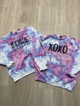 Load image into Gallery viewer, Love you sweatshirt

